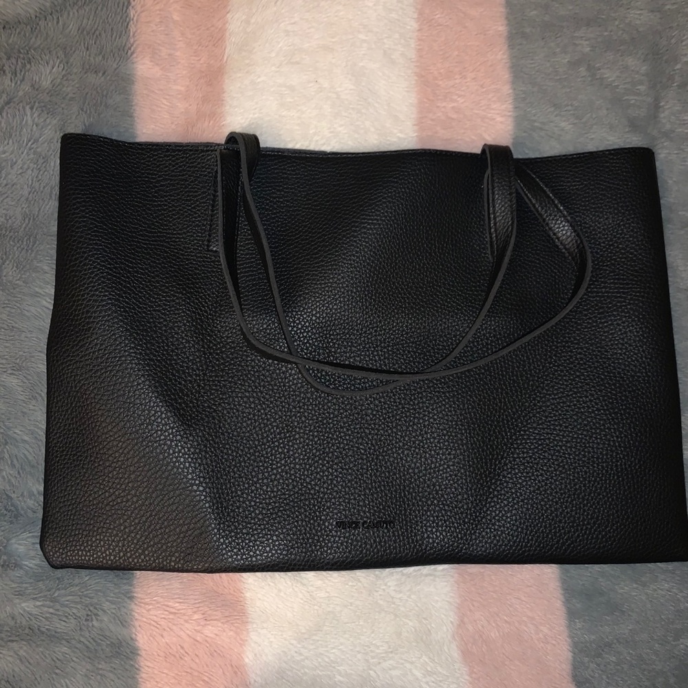 VINCE CAMUTO PURSE !
